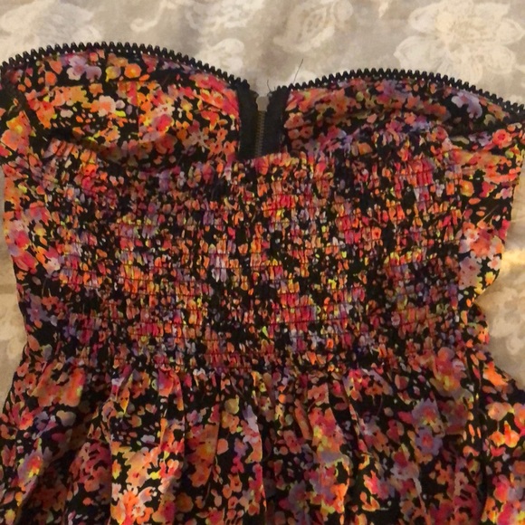 Strapless floral mini dress - Picture 7 of 8